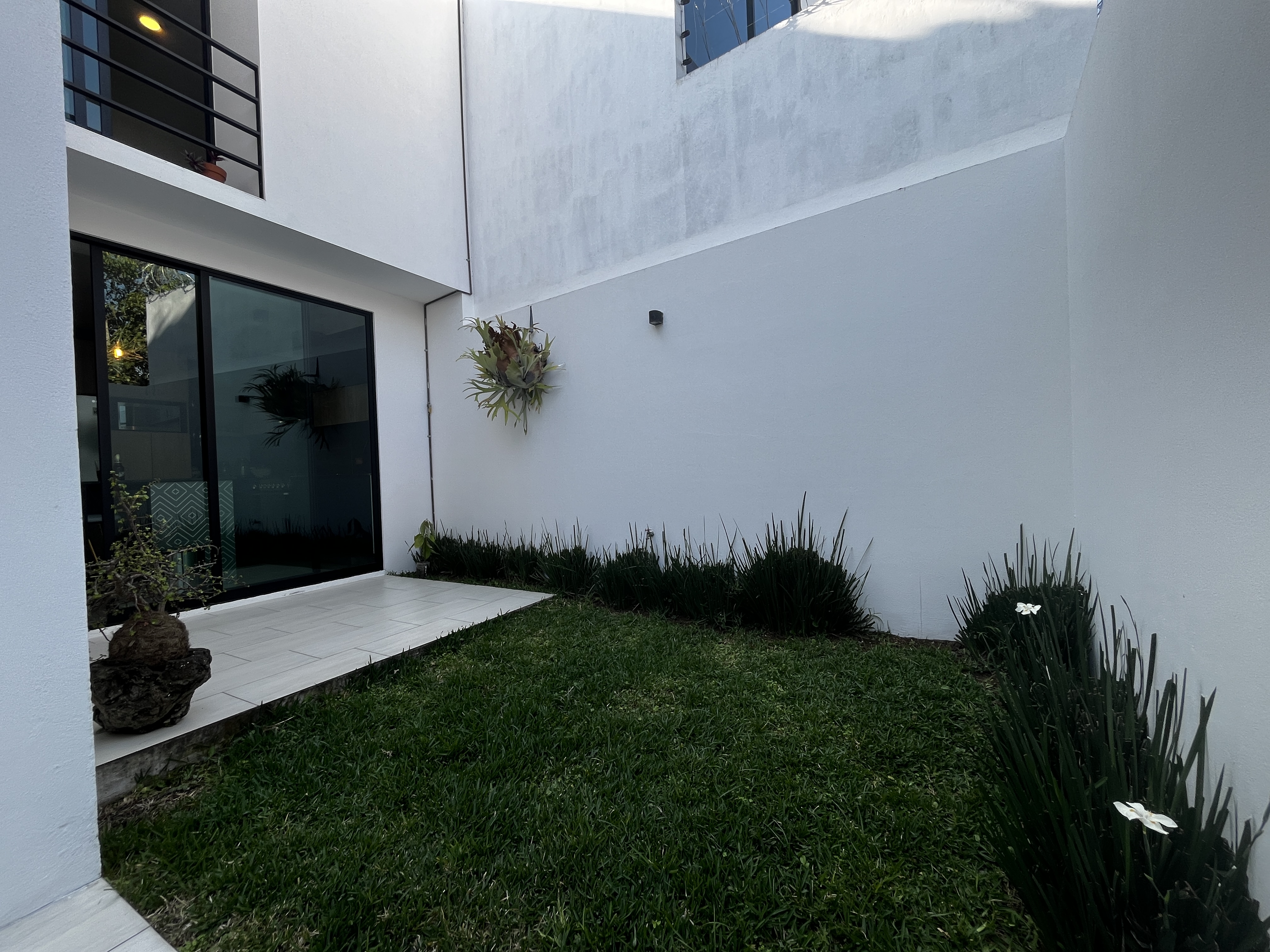 57247F56-D888-4C67-97B7-D0524708A8F1