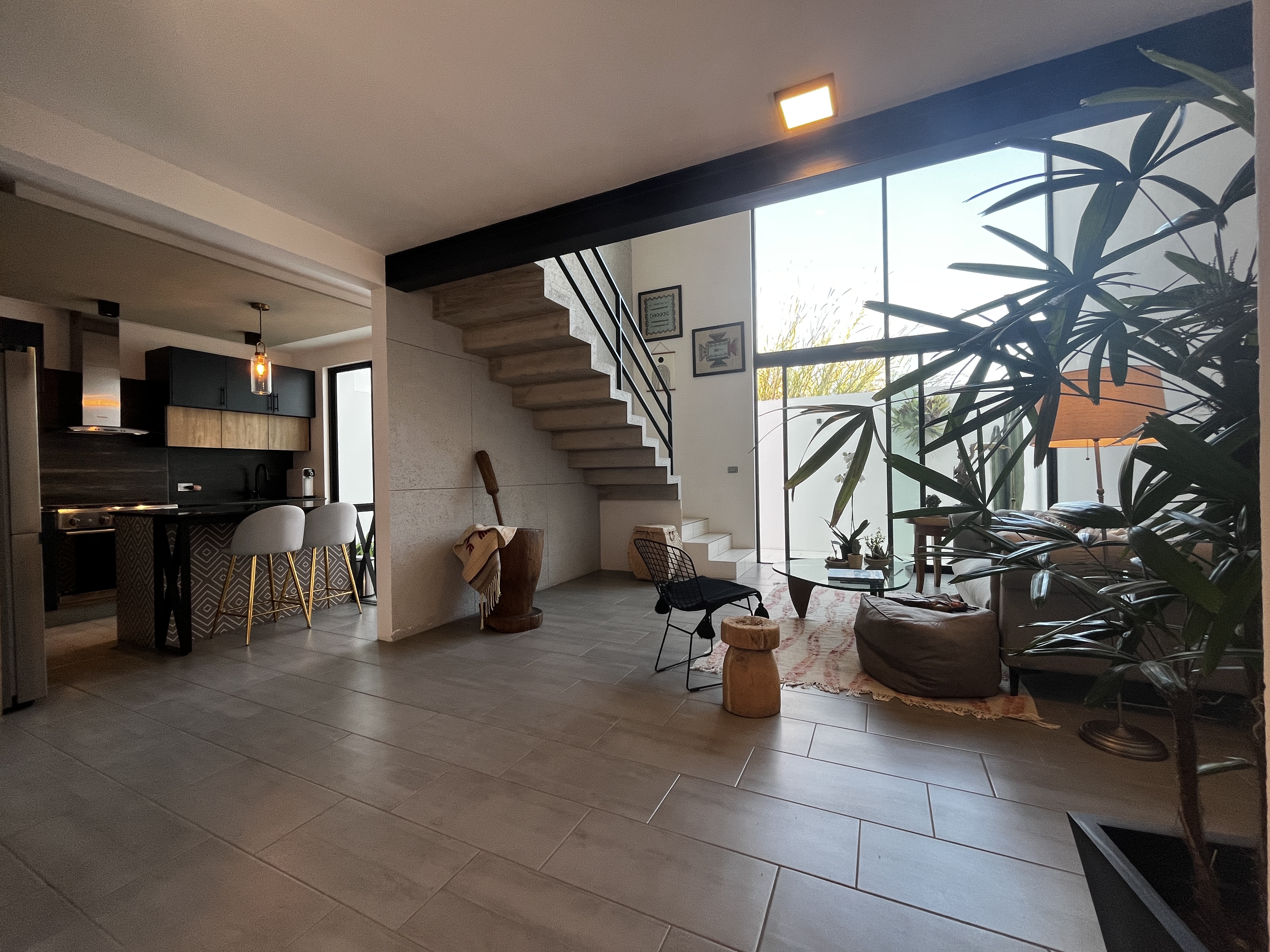 237117CE-D49E-4ADB-AE91-6278991E50A5