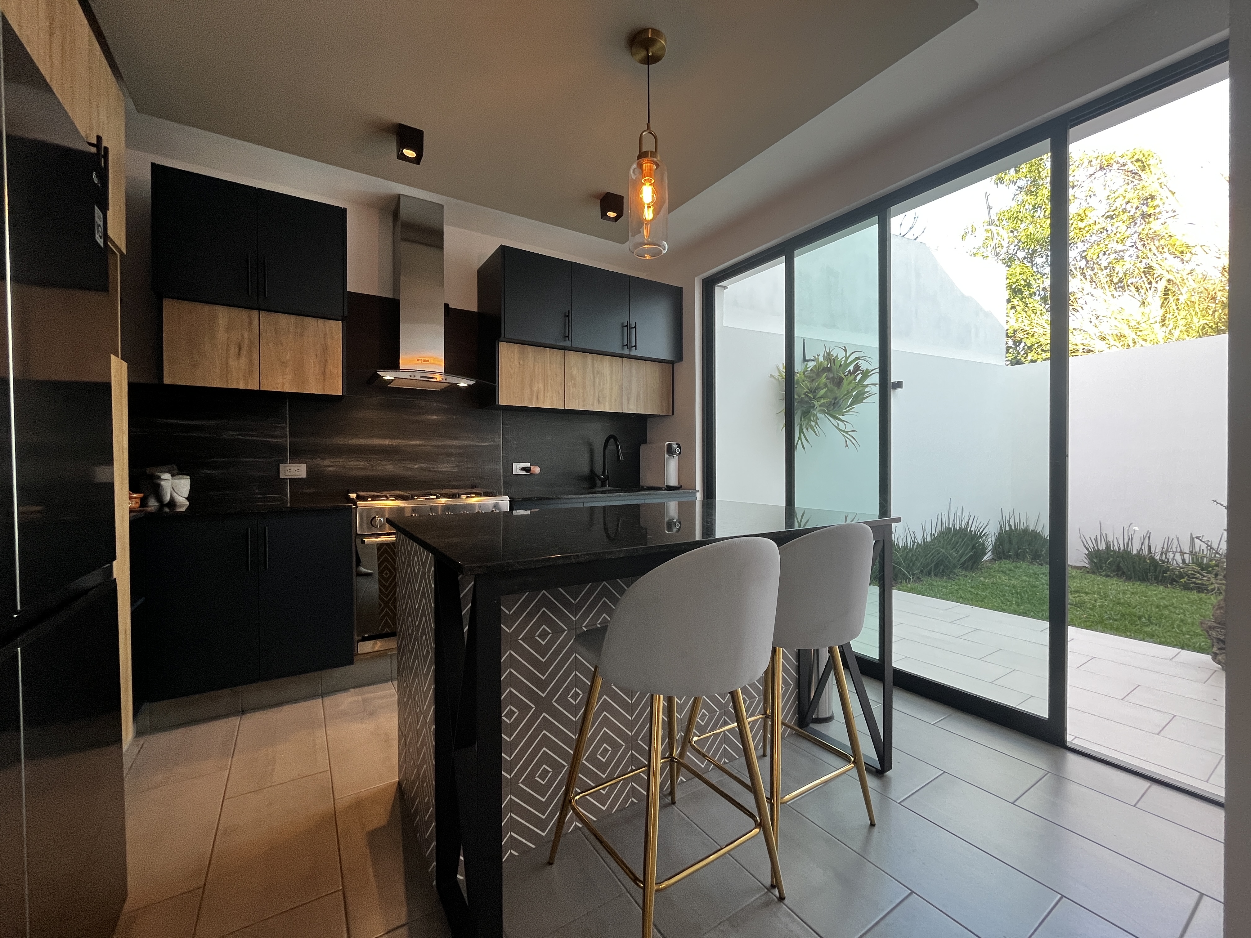 67117BF4-D53D-43D9-A73A-4FD02BE15318